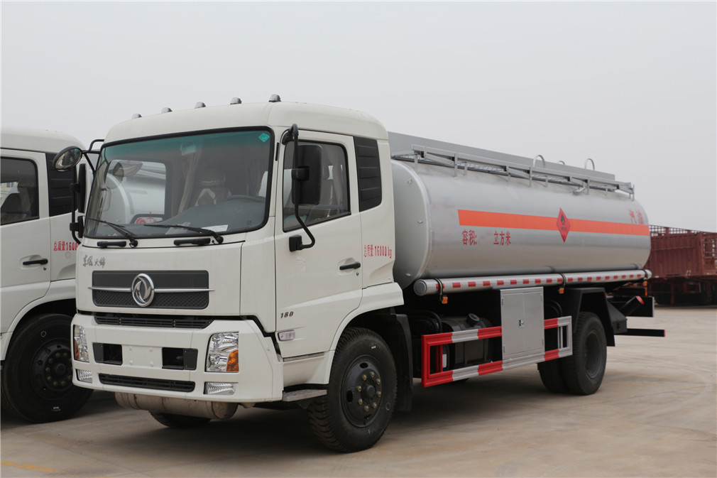 東風天津型 【12-15立方容量】石油輸送車