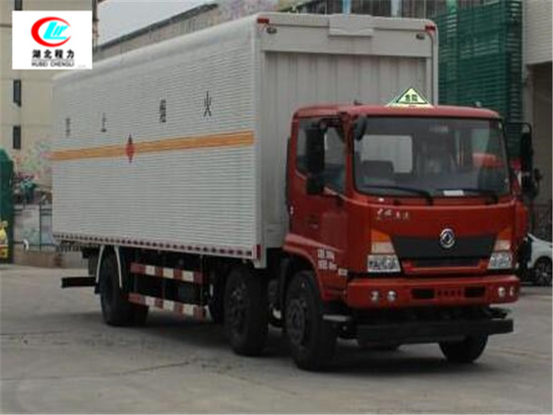 東風タイプ4/タイプ9.6メートル燃料含有液体ボックスタイプの輸送車 [第3類]
