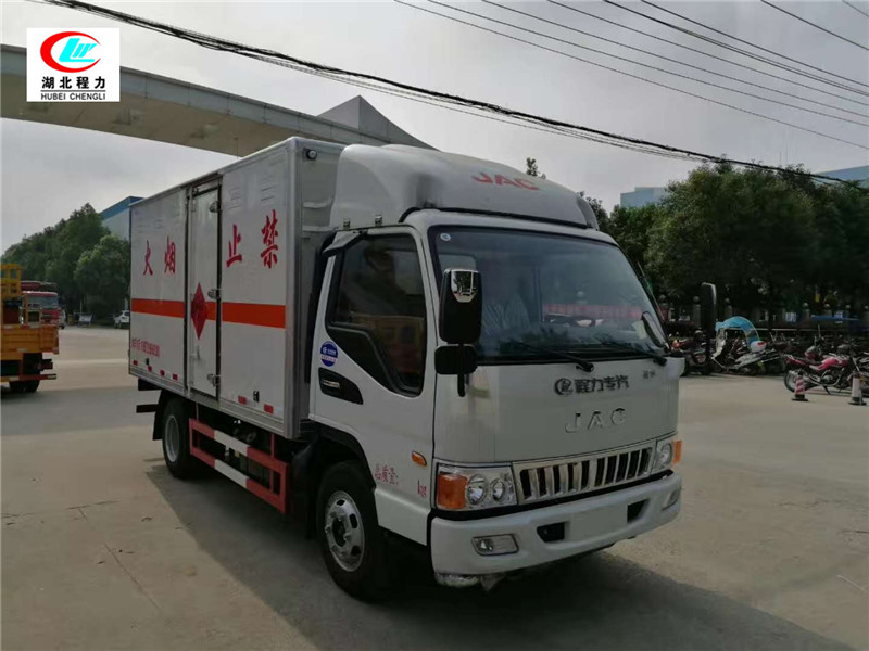 江淮4.1メートル易燃液体ボックスタイプの輸送車 [第III類]