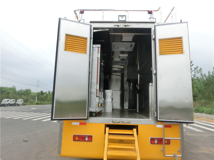 (コーチ長さ: 6.4メートル) 東風天津型60食事車