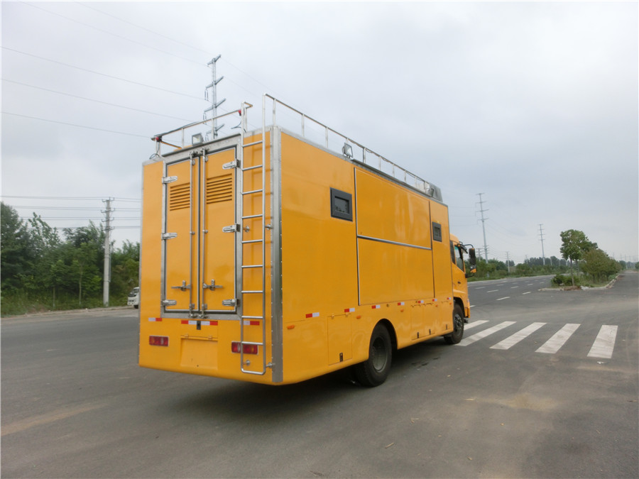 (コーチ長さ: 6.4メートル) 東風天津型60食事車