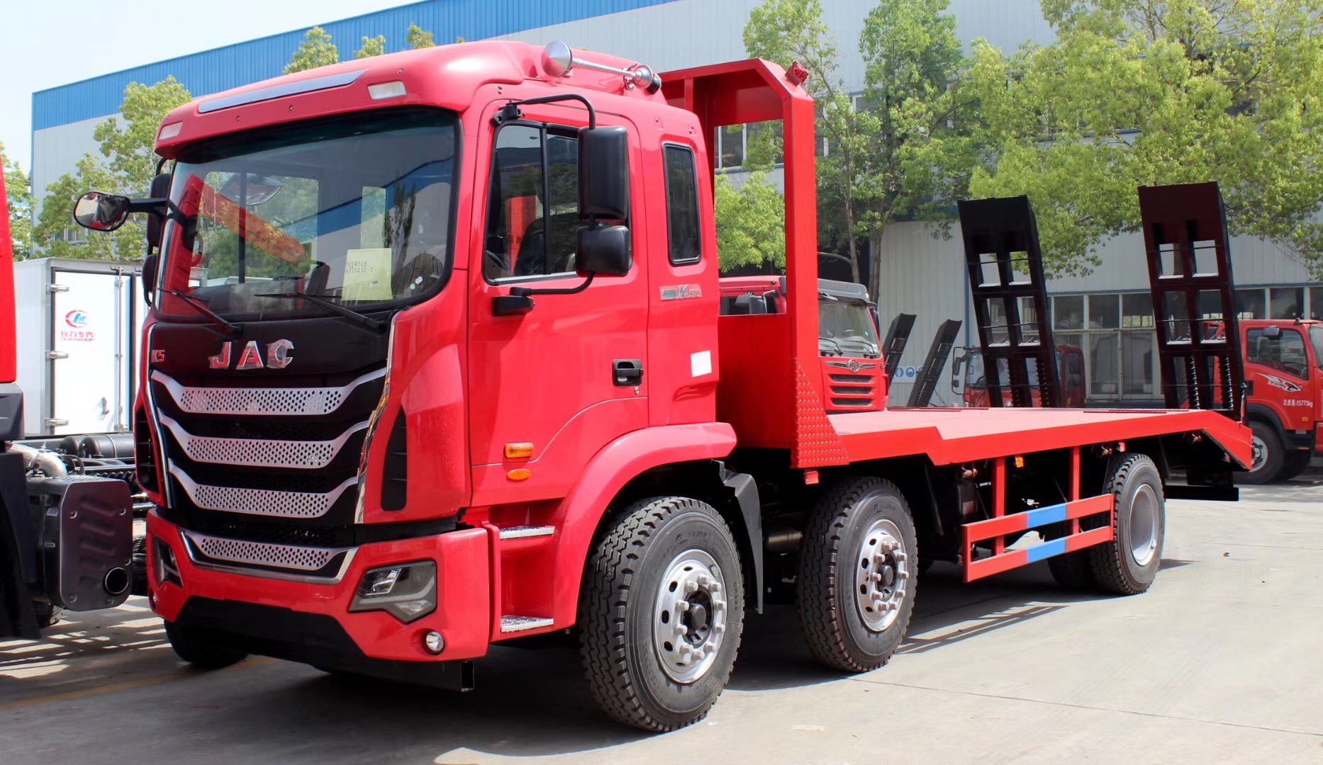6X2三軸小型フラットトレーラー輸送車 [15-25トン]