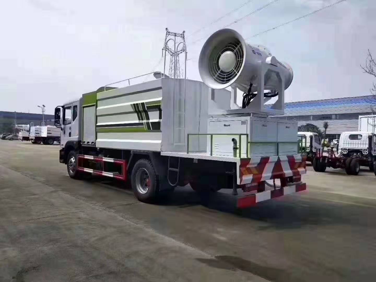 Dongfeng D9 Dolica マルチファンクショナル ダスト スプレーカー （12立方メートル）