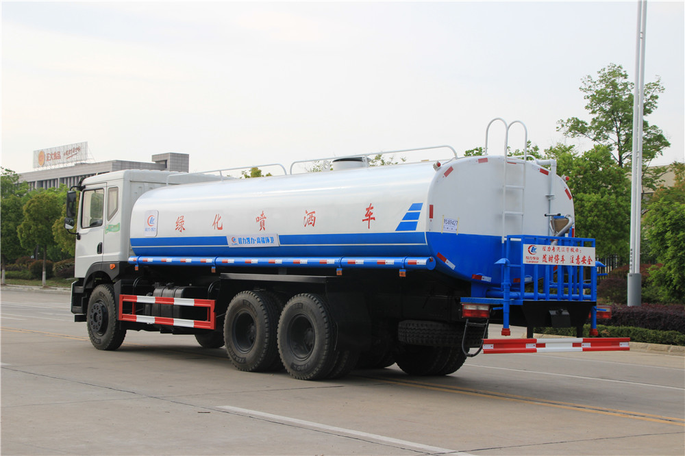 東風T5後双軸20立方米噴水車