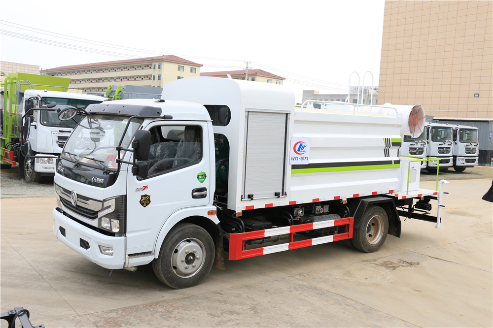 東風Dolica 8噸塵埃抑制車