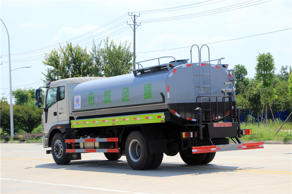 福田瑞沃 14立方メートル水噴射トラック