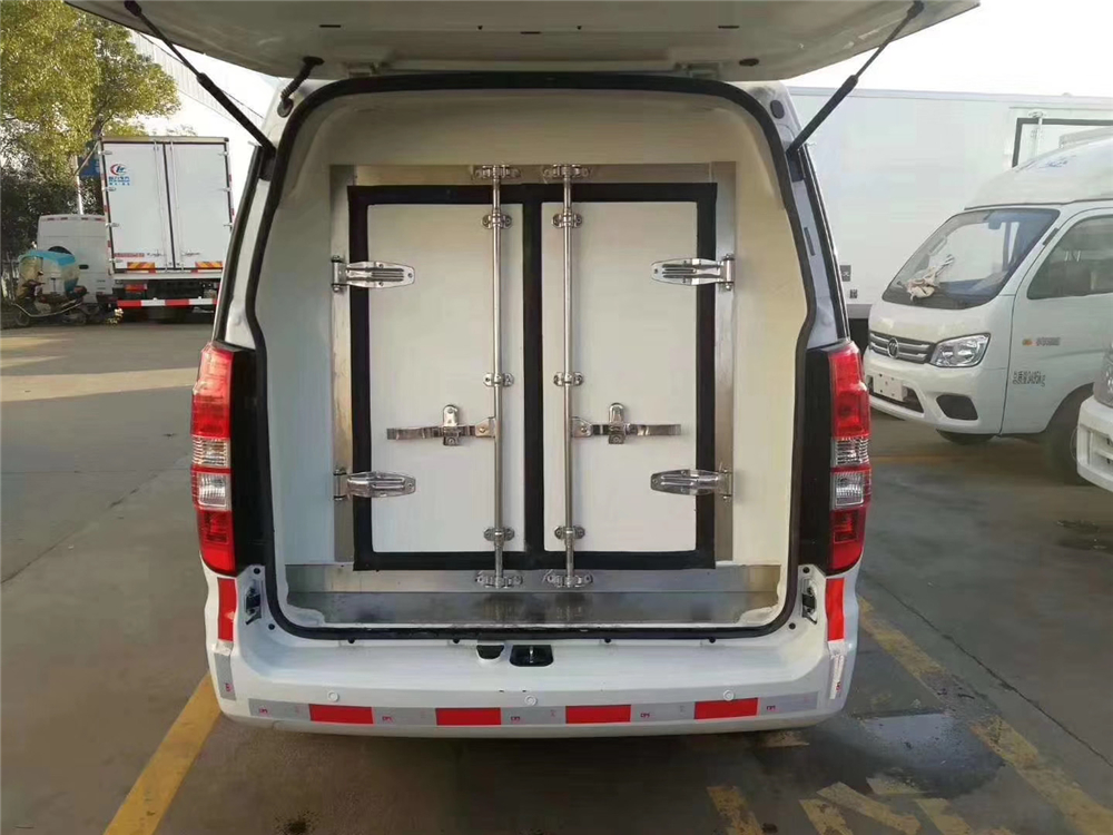 ゴールデンカップニューハイシ Bread Refrigerator Truck