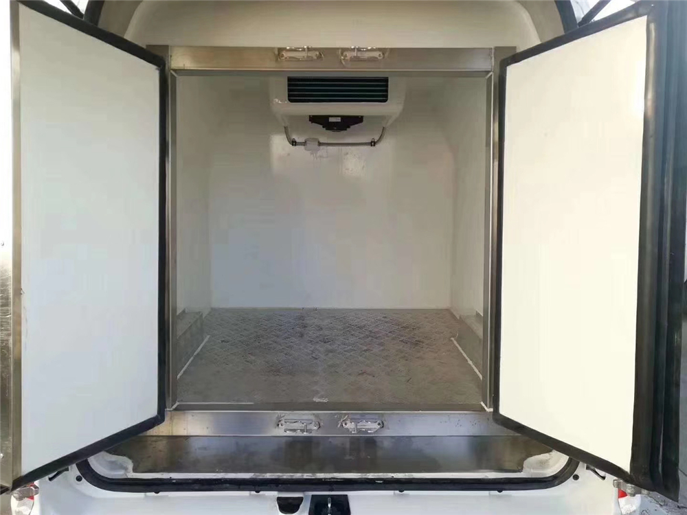 ゴールデンカップニューハイシ Bread Refrigerator Truck