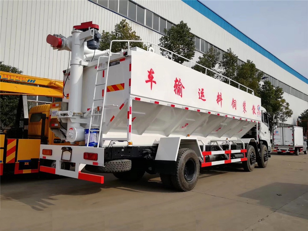東風天津小型三軸 [30立方] 大宗飼料運送車