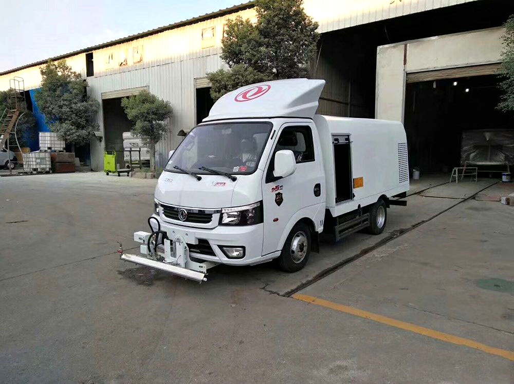 【1.5立方容量、蓝色车牌】東風途逸道路清掃車車輛