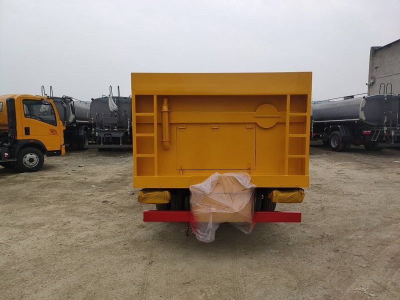蓝牌5轴非超重高压清洗车