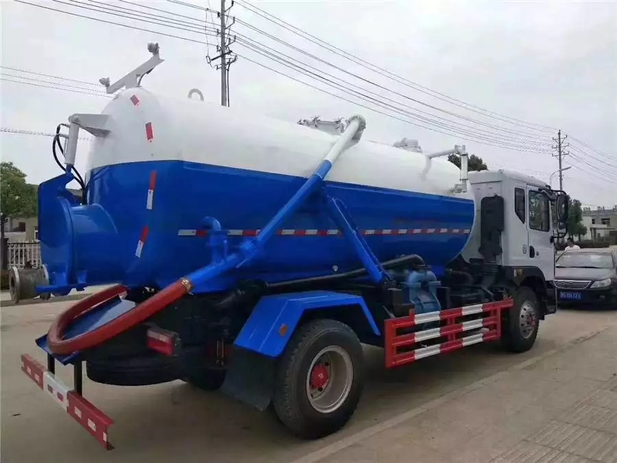 東風10型A下水吸引車