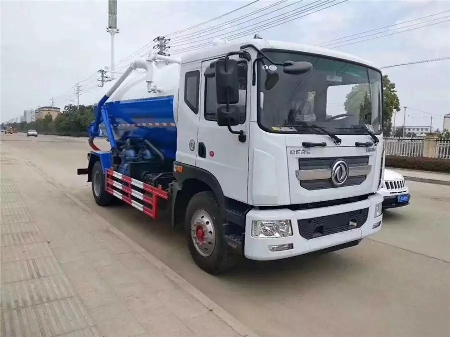 東風10型A下水吸引車