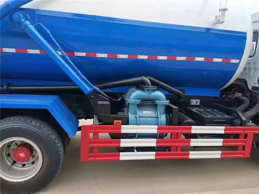 東風10型A下水吸引車