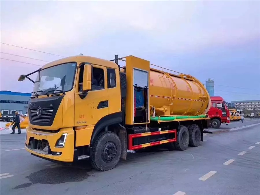 天龍號二重橋20トン清掃・下水吸引車