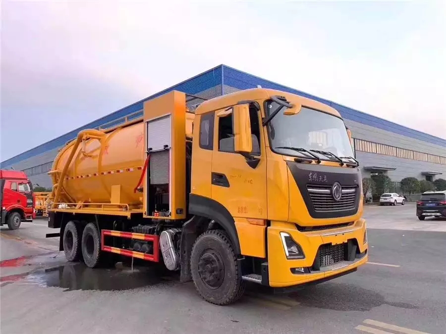 天龍號二重橋20トン清掃・下水吸引車