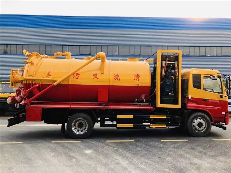 東風14型ファズhengジニー210馬力清掃・汚水吸引車