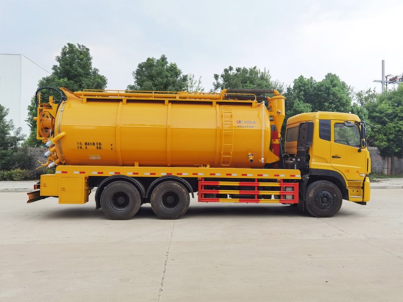 東風天龍後八輪污水吸排車