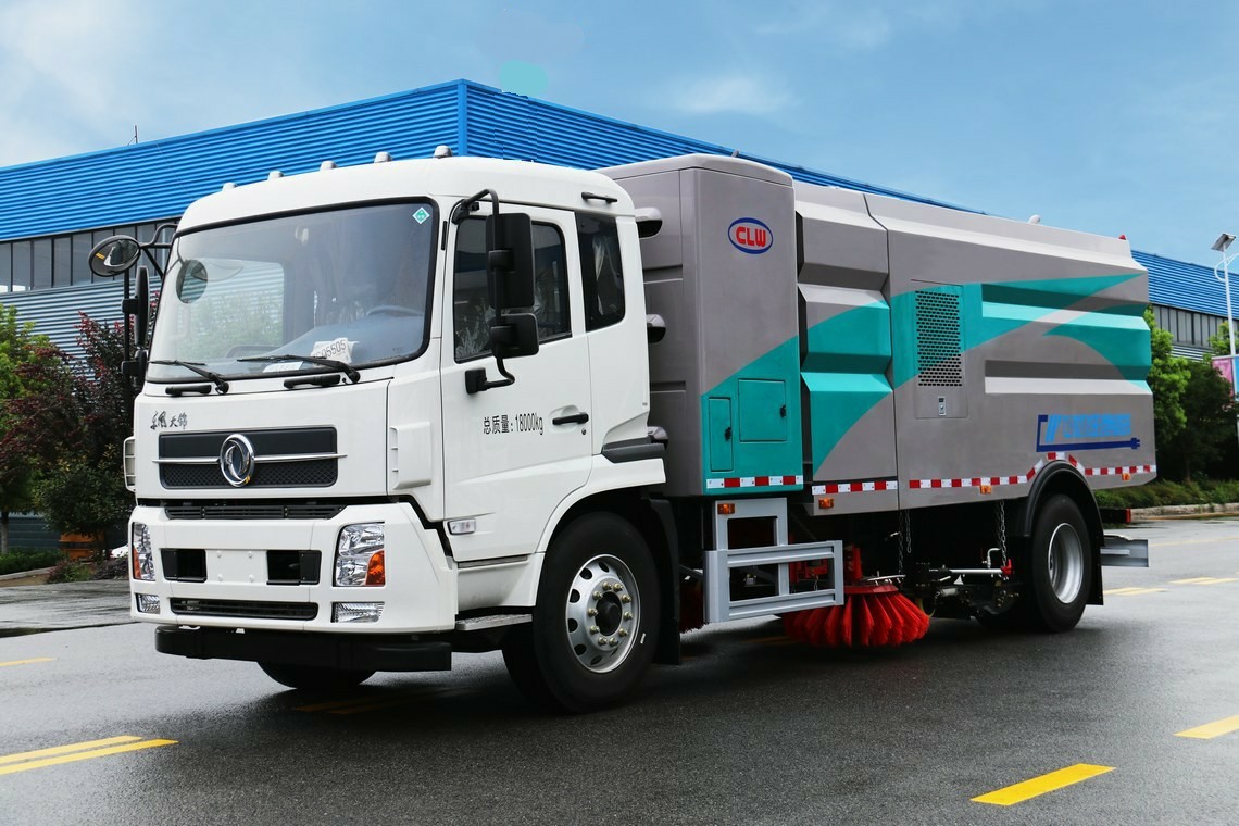 東風天津純電動清掃車