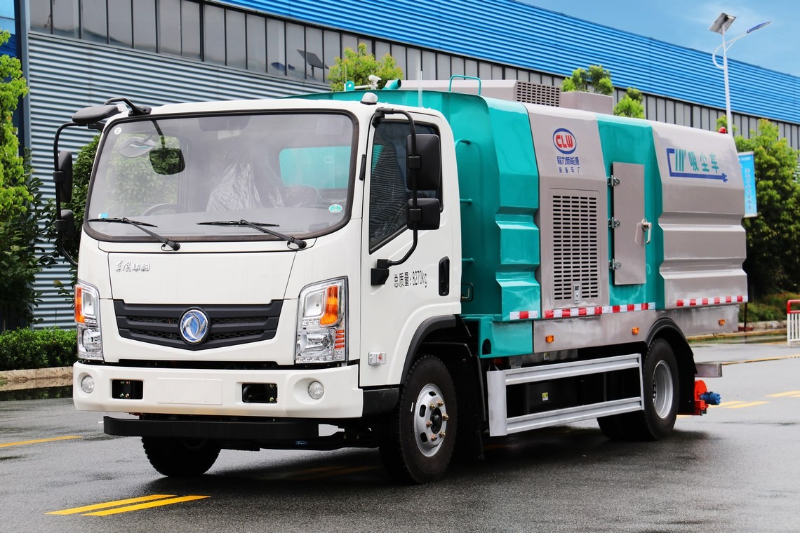 東風華神 5.5立方メートル全電動清掃車