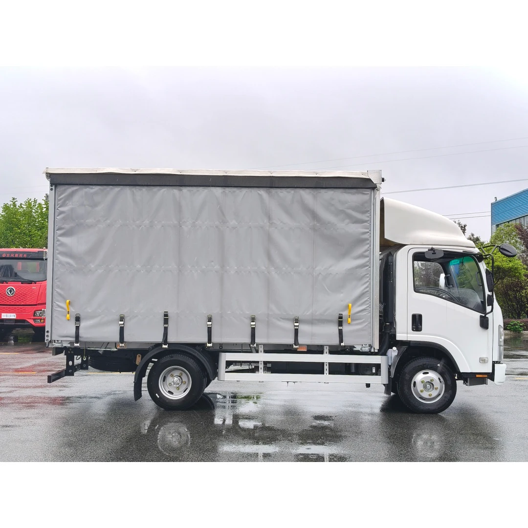 成里アイスースKV100サイドカーテン車輛