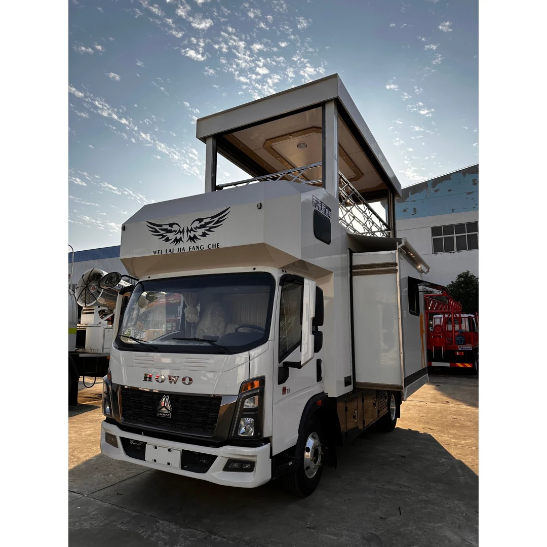 シャガングループのハーワーオプション付き側開放型観光車