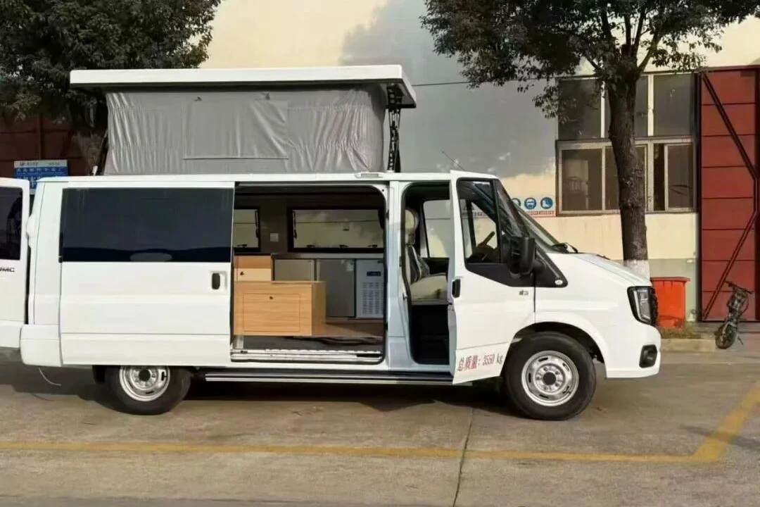 江陵福順中軸超低車頂銷售型攝政車 [配硬車頂升起]