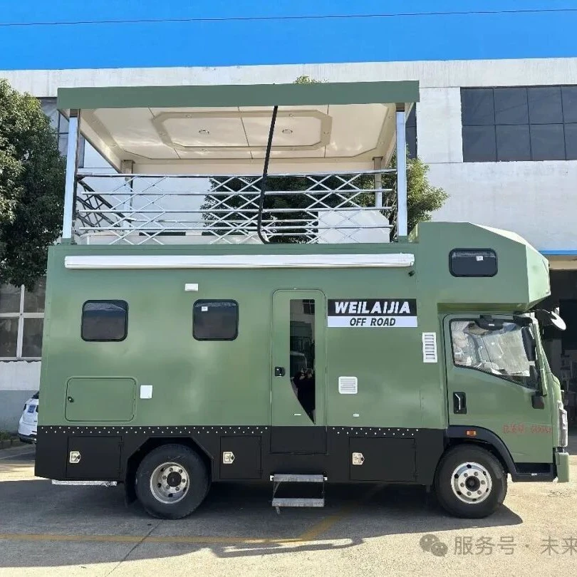 成里工場でのシノトラック・ハーワオ・エレベートド・ルーフモデルのRV即売り